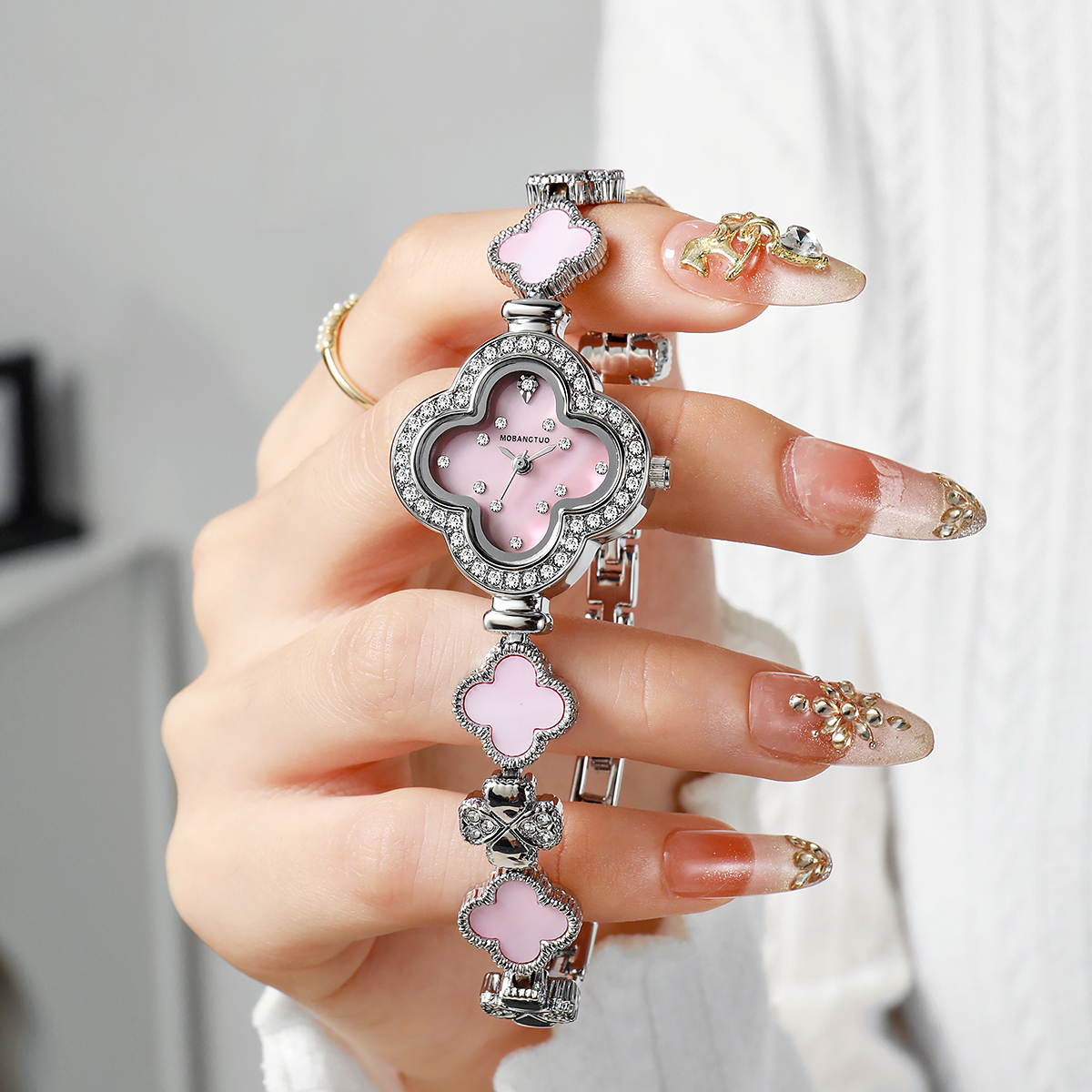 Luxury Four leaf Clover Women' - Jewelry Diamond Watches 评论和价格